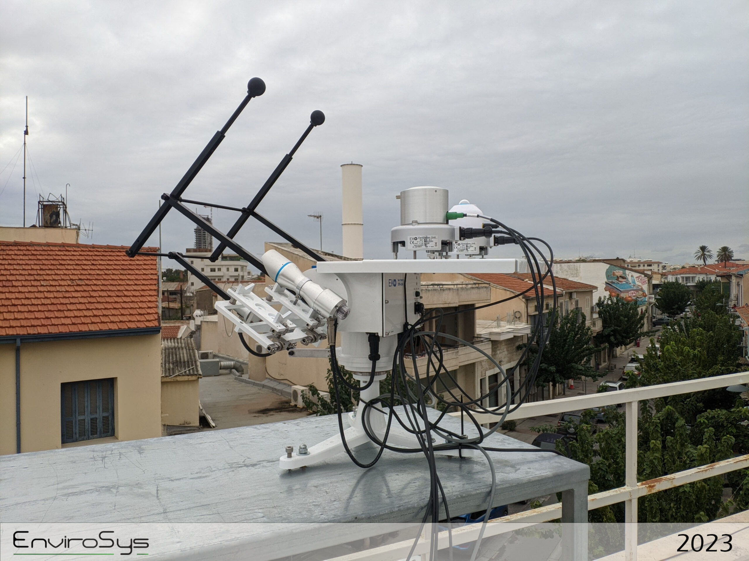 MS-80 Pyranometer STR-22G Sun TrackerMS-57 PyrheliometerMS-21 Pyrgeometer at Eratosthenes